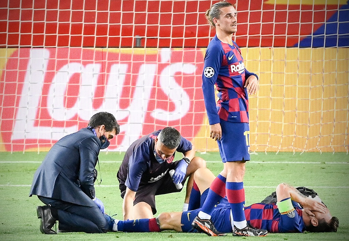 Phút rực sáng của thiên tài Messi và cơ hội cứu vãn mùa giải cho Barca - 2