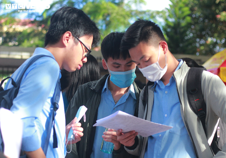 Thí sinh Tây Nguyên đánh giá thế nào về đề Toán THPT 2020? - 1