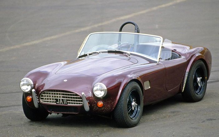 Top 10 mẫu xe đẹp nhất mọi thời đại - 4