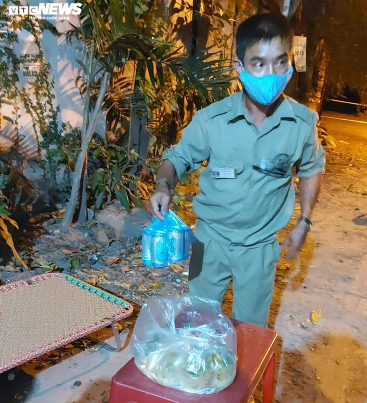 Ảnh: TP Đông Hà ra sao trong ngày đầu thực hiện giãn cách xã hội? - 10