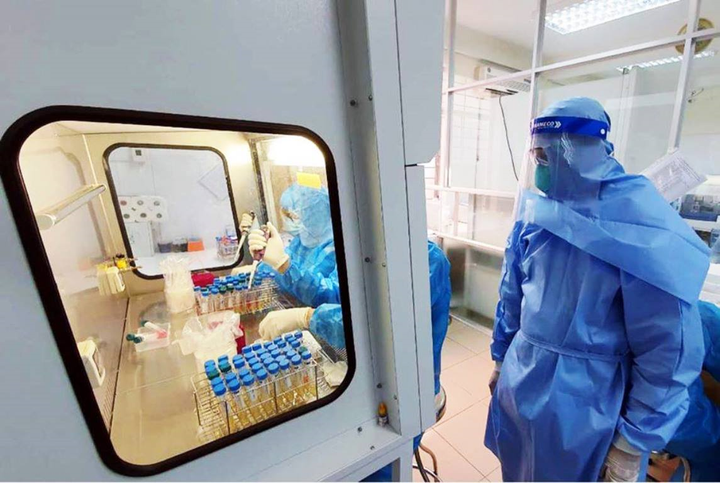 Hình ảnh bên trong 'cơ quan đầu não' truy tìm virus SARS-CoV-2 - 1