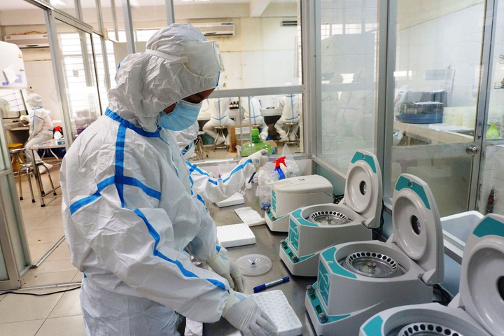 Hình ảnh bên trong 'cơ quan đầu não' truy tìm virus SARS-CoV-2 - 8