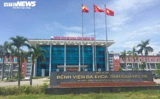 Đường phố TP Đông Hà vắng vẻ, hàng quán đóng cửa trước giờ giãn cách xã hội - 16