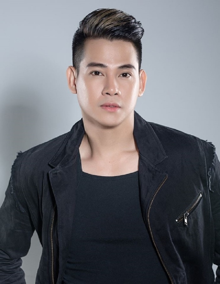 Ca sĩ Phùng Ngọc Huy bán đồ ăn online mưu sinh ở Mỹ - 1