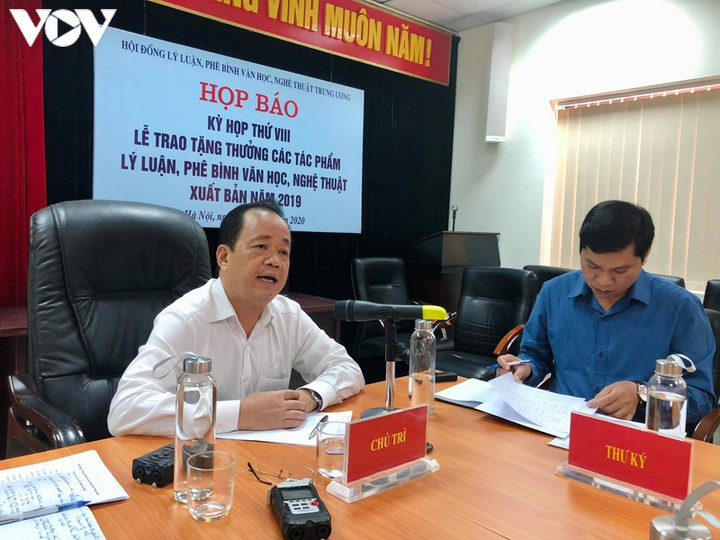 Tặng thưởng 15 tác phẩm lý luận phê bình văn học, nghệ thuật 2019 - 2