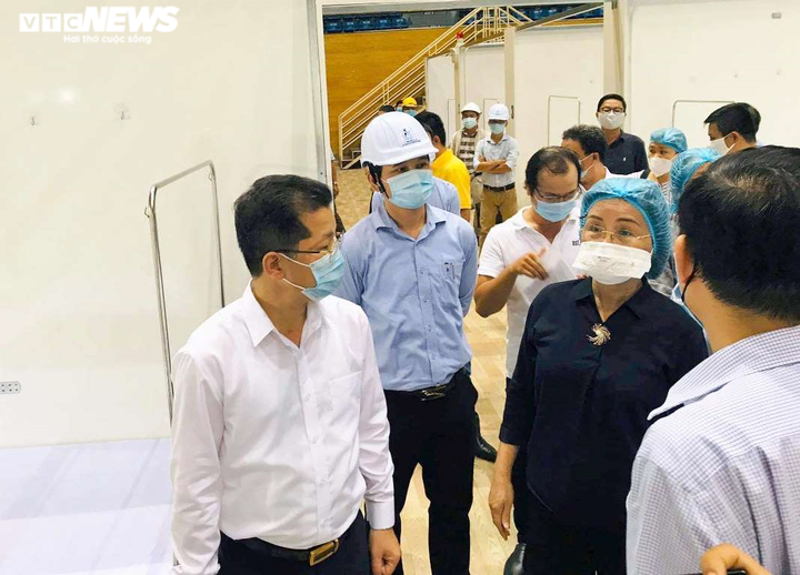 Giám đốc Sở Y tế Đà Nẵng: Chỉ có một con đường để đi là dồn lực khống chế dịch - 2