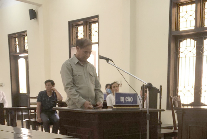 Tòa bác kháng cáo, y án 8 năm tù cho hiệu trưởng xâm hại nam sinh ở Phú Thọ - 1