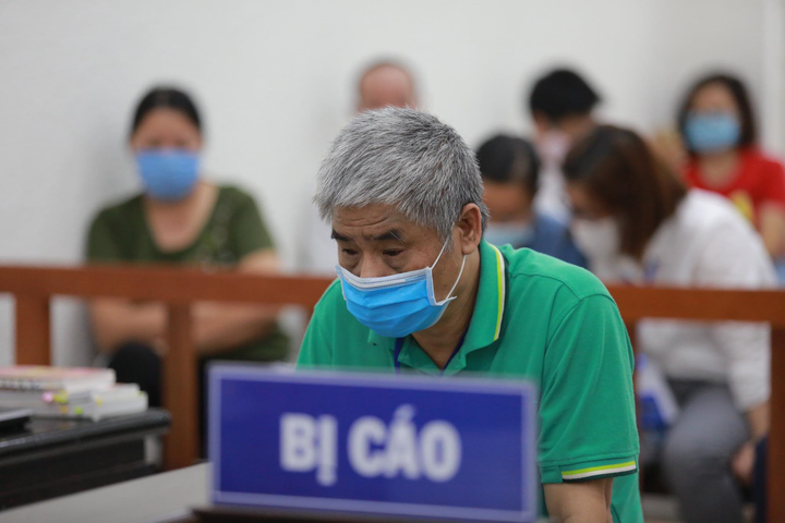 Nói lời sau cùng, cô giáo trường Gateway khóc nức nở xin lỗi gia đình nạn nhân - 3