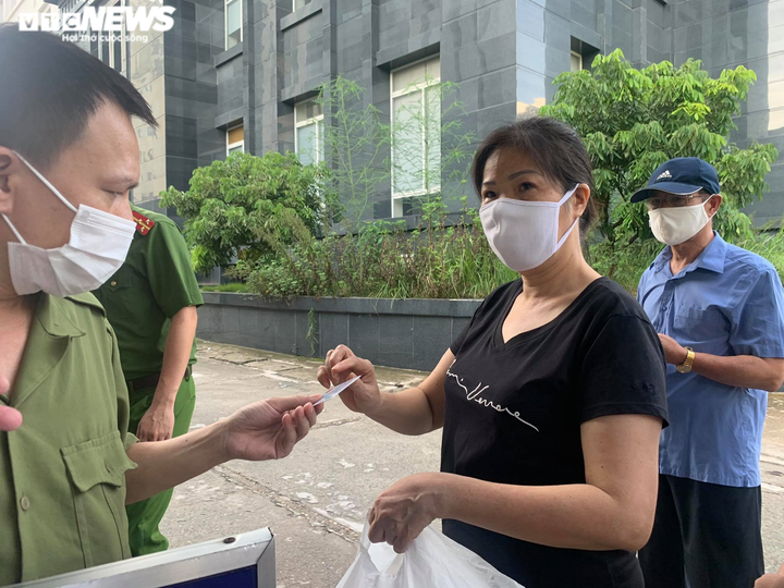 Hình ảnh 3 bị cáo hầu tòa phúc thẩm vụ học sinh chết trên xe trường Gateway - 3