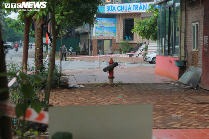 Hà Nội phong tỏa quán bia Lộc Vừng, tìm người liên quan ca nghi mắc COVID-19 - 5