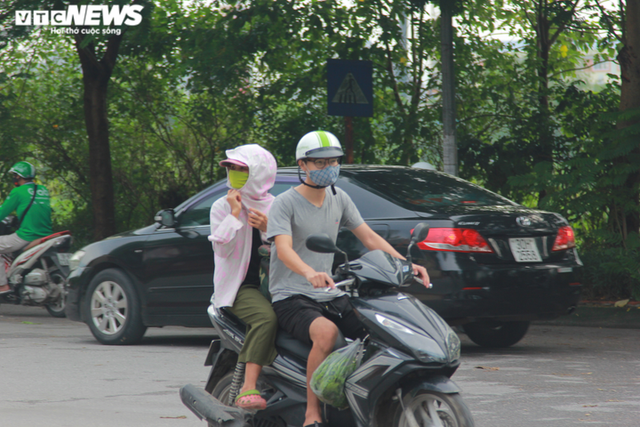 Hà Nội phong tỏa quán bia Lộc Vừng, tìm người liên quan ca nghi mắc COVID-19 - 9