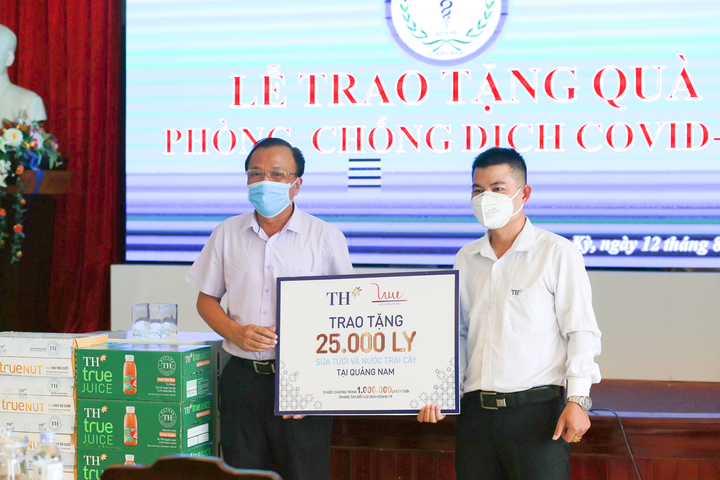 Tập đoàn TH tặng 75.000 sản phẩm sữa tươi sạch và nước trái cây đến miền Trung - 3