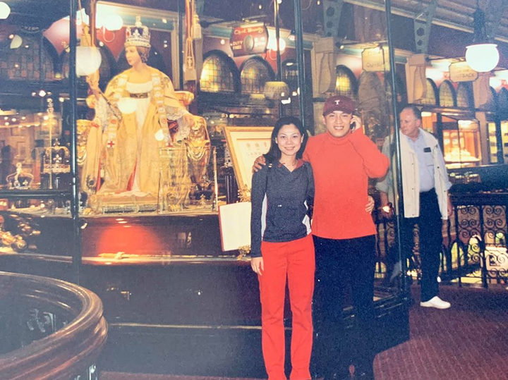 Thanh Thảo khoe ảnh thời trẻ cực đáng yêu chụp cùng hàng loạt sao Việt - 4