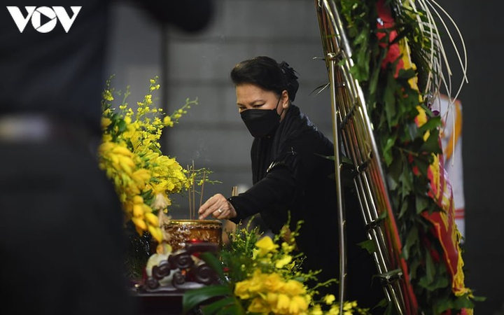 Ảnh: Lãnh đạo Đảng, Nhà nước viếng nguyên Tổng Bí thư Lê Khả Phiêu - 12