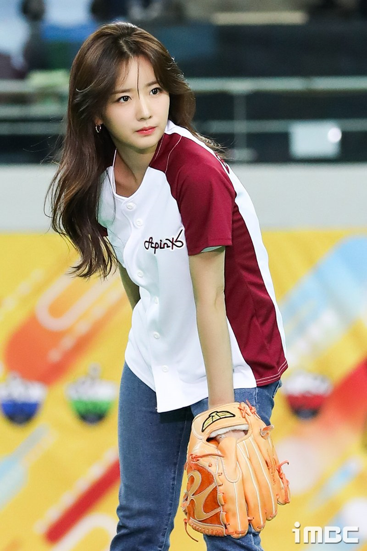 Tính cách thật của 5 sao Kpop qua tiết lộ của bạn bè, người quen - 5