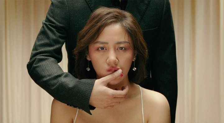 Văn Mai Hương: 'Hãy yêu hết mình nhưng không được coi ai là tất cả' - 2