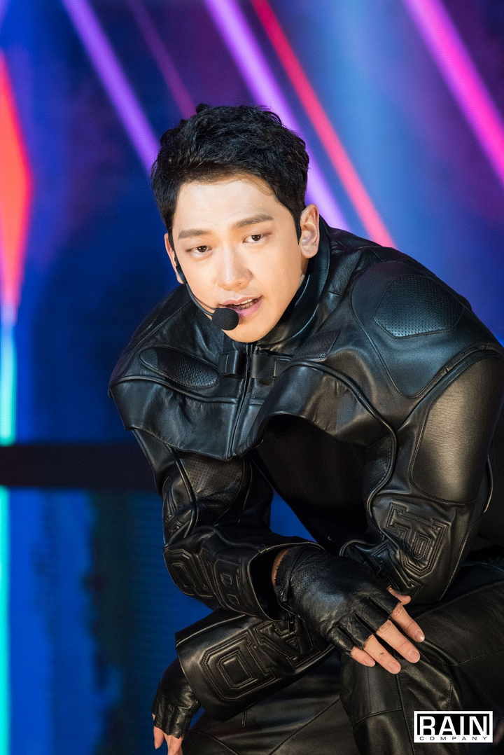 Tính cách thật của 5 sao Kpop qua tiết lộ của bạn bè, người quen - 3