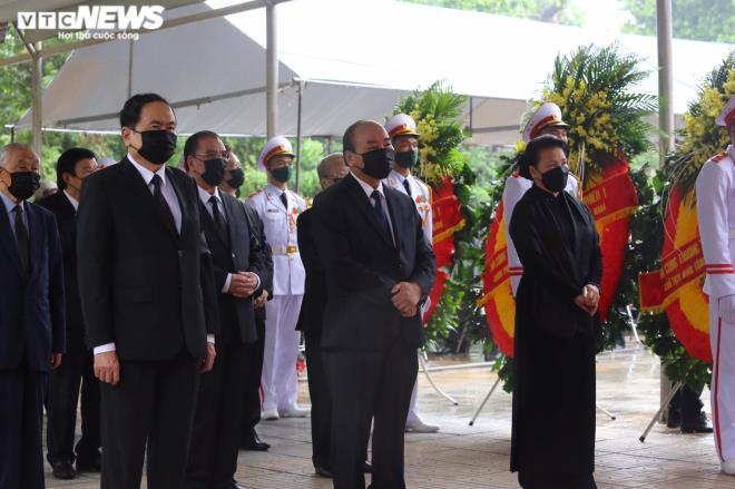 Xúc động dòng sổ tang tiễn biệt nguyên Tổng Bí thư Lê Khả Phiêu - 1