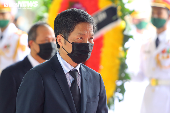 Lãnh đạo Đài Tiếng nói Việt Nam viếng nguyên Tổng Bí thư Lê Khả Phiêu - 7