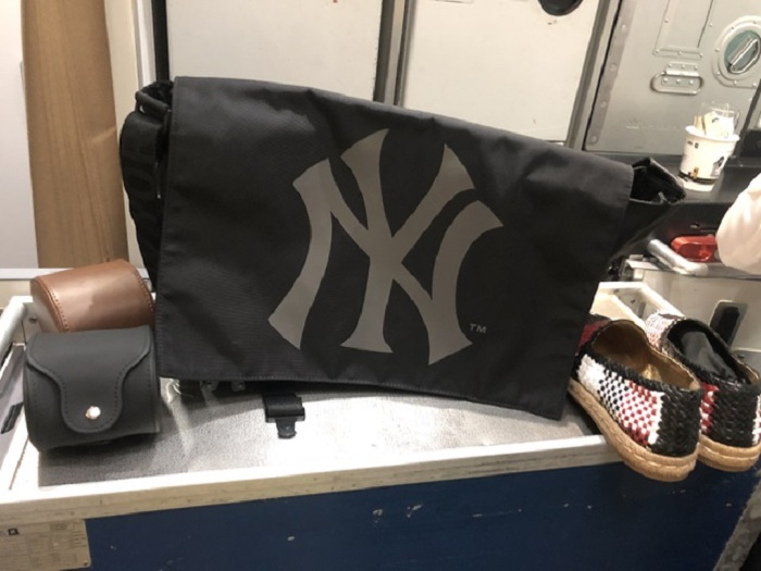 Hành khách bỏ quên đồng hồ siêu sang và 500 triệu đồng trên máy bay - 2