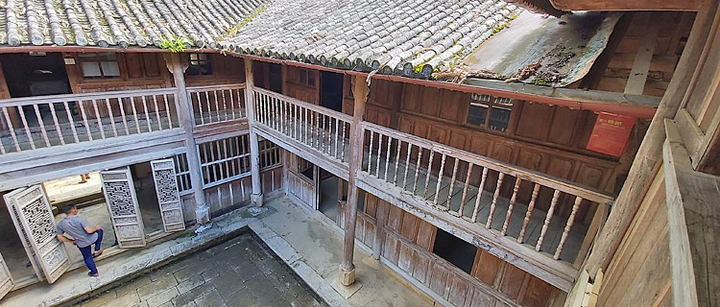 'Dinh thự họ Vương kêu cứu': Tiền đi đâu? Trách nhiệm ở đâu? - 1