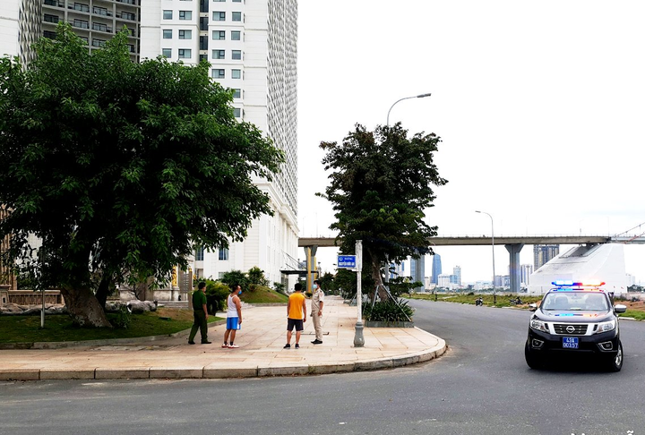 Đà Nẵng: Phạt đến 10 triệu đồng với người đi bộ, đi xe đạp tập thể dục, câu cá - 2