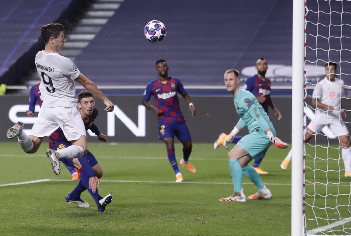 Messi thất thần, bất lực trong thất bại muối mặt của Barca - 5