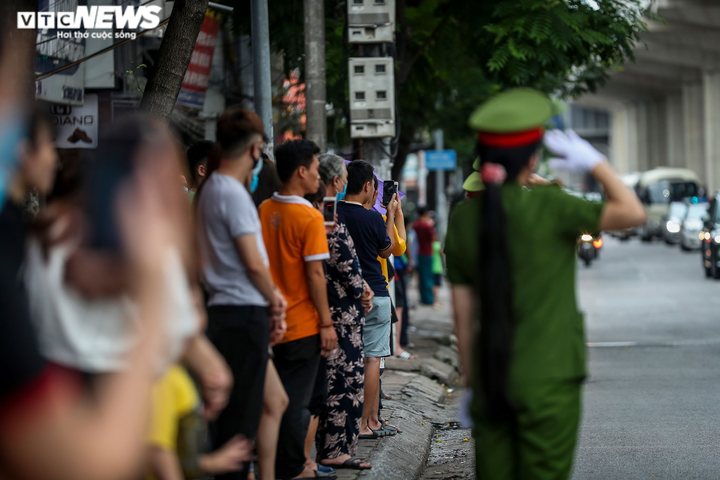 Ảnh: Đưa nguyên TBT Lê Khả Phiêu từ biệt Thủ đô trong hành trình cuối cùng - 5