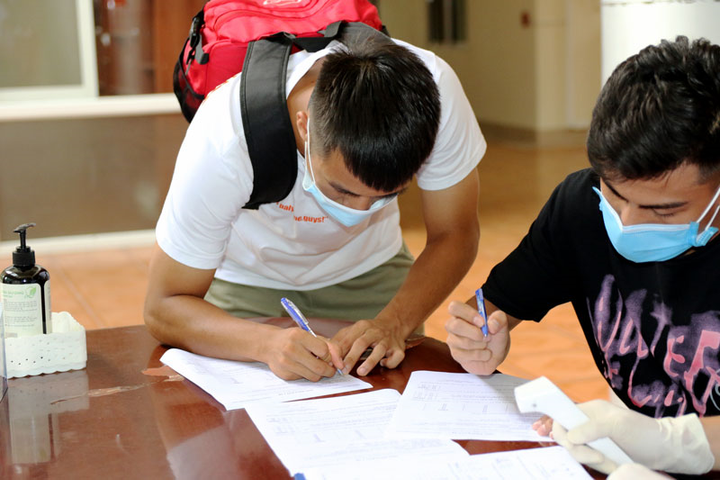 U22 Việt Nam hội quân, HLV Park Hang Seo lấy mẫu xét nghiệm SARS-CoV-2 - 3