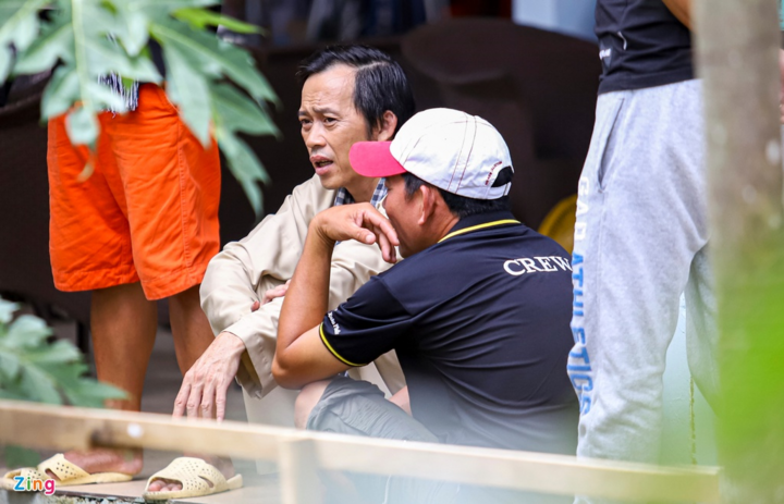 Một ngày trên phim trường của Hoài Linh - 6