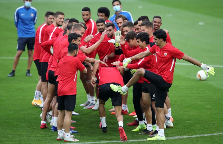 Trực tiếp Manchester United 1-2 Sevilla: MU bị loại cay đắng - 20