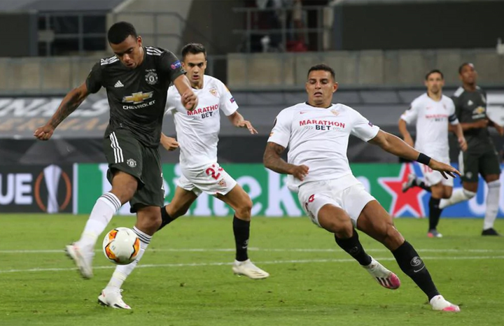 Man Utd thua liền 3 trận bán kết: Đừng vội nghĩ HLV Solskjaer chỉ toàn thất bại - 2