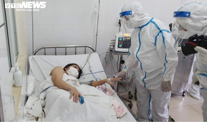 Nhân viên Bệnh viện Đà Nẵng mắc COVID-19 sau 4 lần xét nghiệm âm tính với nCoV - 4