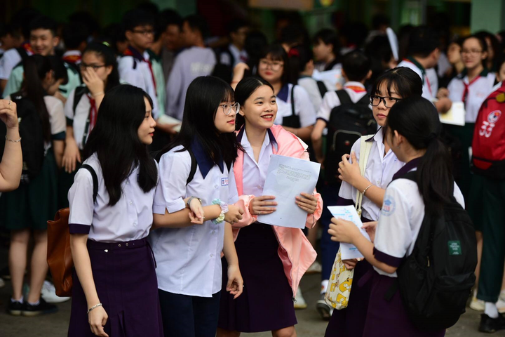 Chỉ 0,58 điểm/môn vẫn trúng tuyển vào lớp 10 công lập - 2