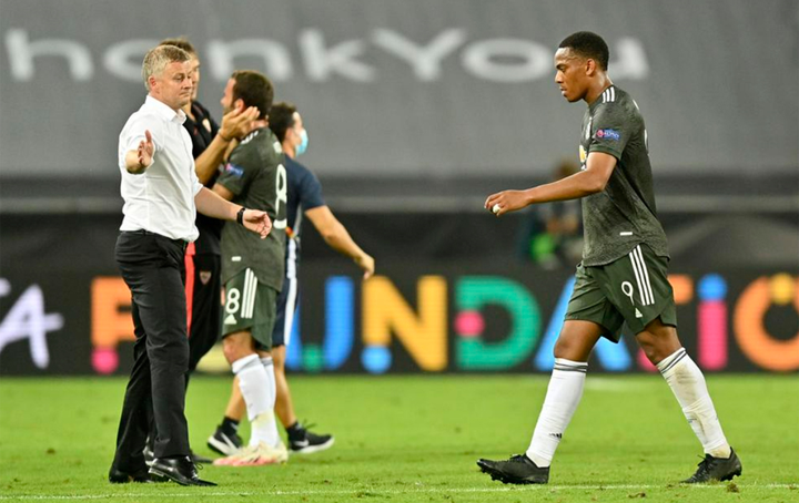 HLV Solskjaer: ‘Chân mỏi, đầu óc cũng mệt rồi’ - 1