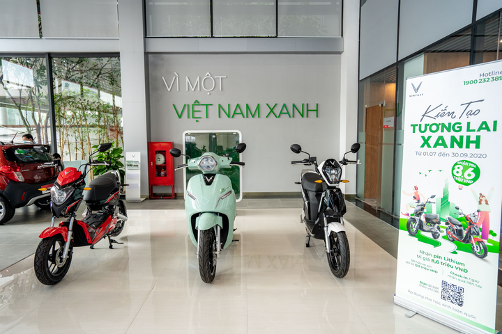Khám phá showroom VinFast mới rộng 5.000m2 tại Hà Nội - 4