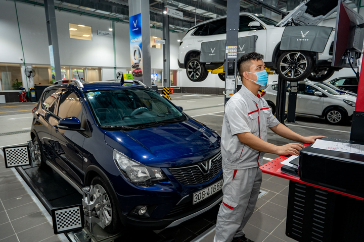 Khám phá showroom VinFast mới rộng 5.000m2 tại Hà Nội - 5