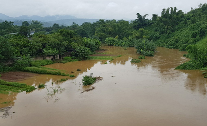 Mưa lũ cuốn trôi ô tô, làm sạt lở hàng chục tuyến đường ở Lào Cai và Yên Bái - 5