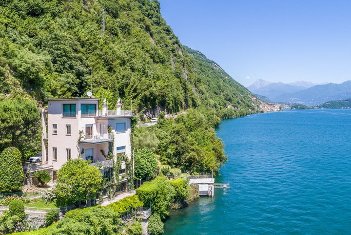 Đẹp ngất ngây loạt biệt thự ven hồ siêu đắt đỏ - 9