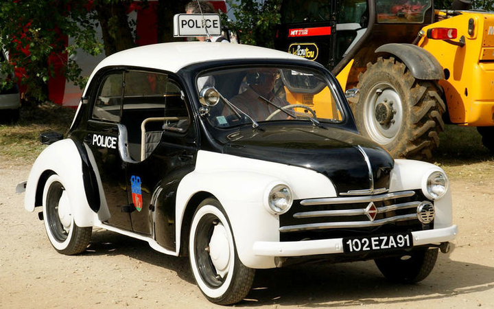 Loạt xe chiến đấu cực đỉnh của cảnh sát thế giới có gì lạ? - 3