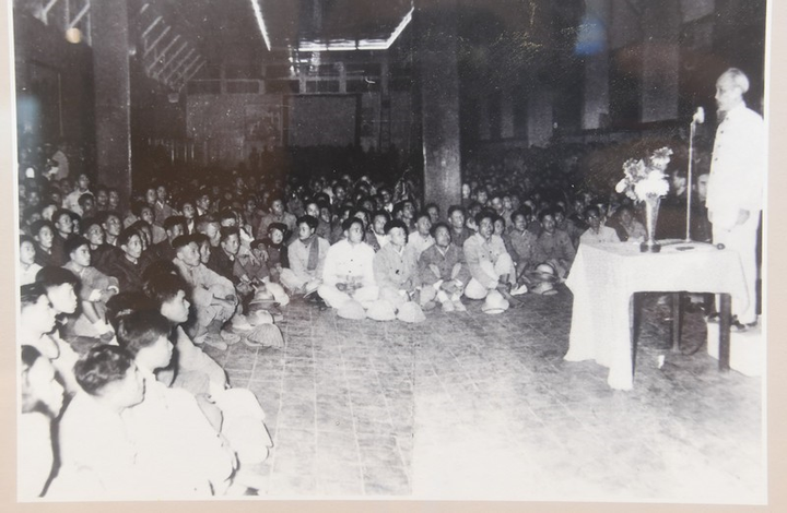 Những hình ảnh quý của Chủ tịch Hồ Chí Minh với Công an Nhân dân - 15