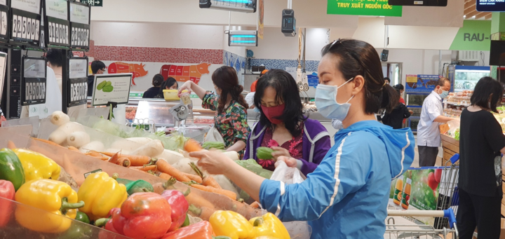 Siêu thị Co.opmart và Co.opXtra bắt đầu giảm giá nhu yếu phẩm 21 ngày liên tục - 2