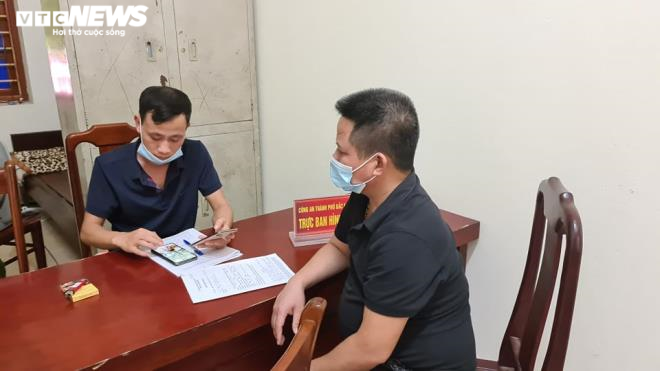 Chủ quán chửi bới, bắt khách quỳ vì 'bóc phốt' đồ ăn có thể bị xử lý hình sự - 1