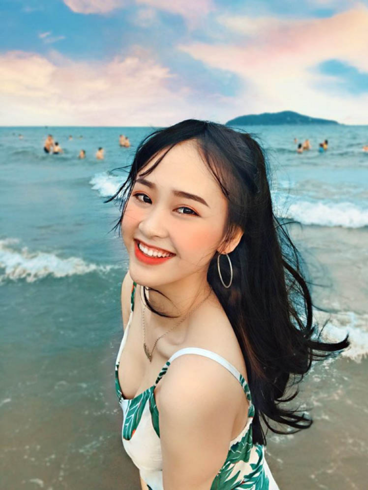 Ảnh: Nữ sinh Đại học Vinh sở hữu nụ cười tỏa nắng vạn người mê - 8