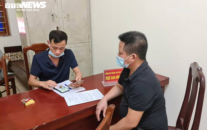 Triệu tập chủ quán bắt khách quỳ vì 'bóc phốt' đồ ăn có sán - 1