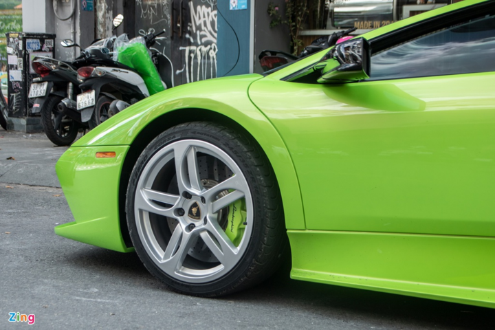 Lamborghini Murcielago màu xanh cốm tái xuất tại TP.HCM - 8