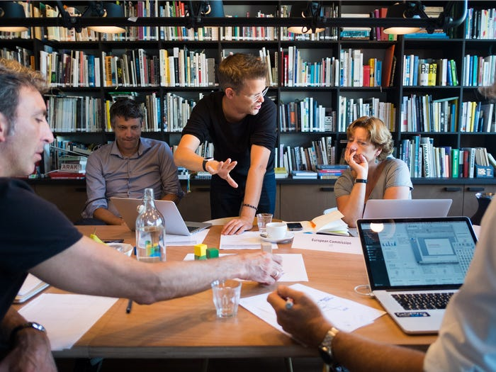 11 vị trí được trả lương cao nhất tại 'công ty 2.000 tỷ USD' Apple - 2