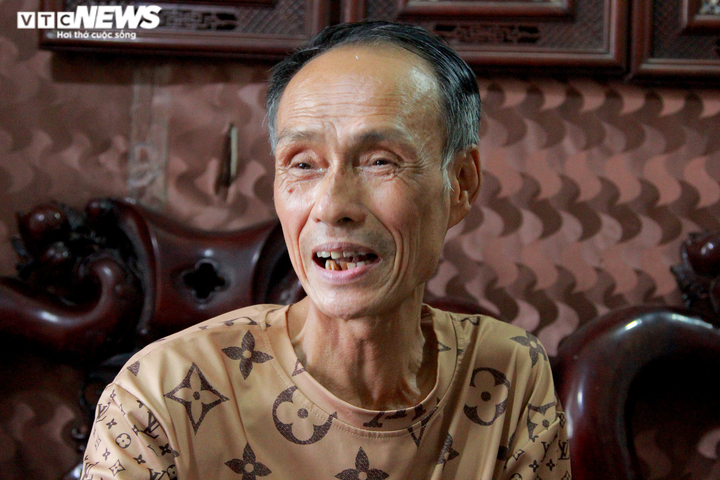 Phản ánh việc chi trả COVID-19 sai đối tượng, ông lão ở Hà Nội bị chửi 'rỗi hơi' - 1