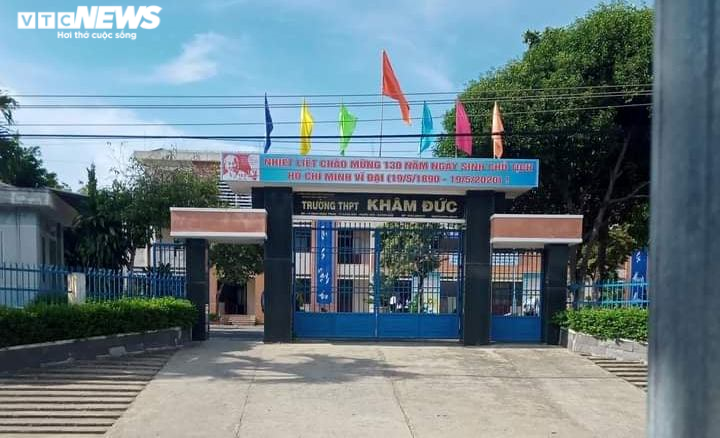 Hơn 1.600 người là F1, F2 của thầy giáo mắc COVID-19 âm tính SARS-CoV-2 - 2