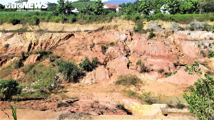 Kênh thoát nước trăm tỷ đồng sạt lở ở Nghệ An: Bộ Công an dừng điều tra - 1